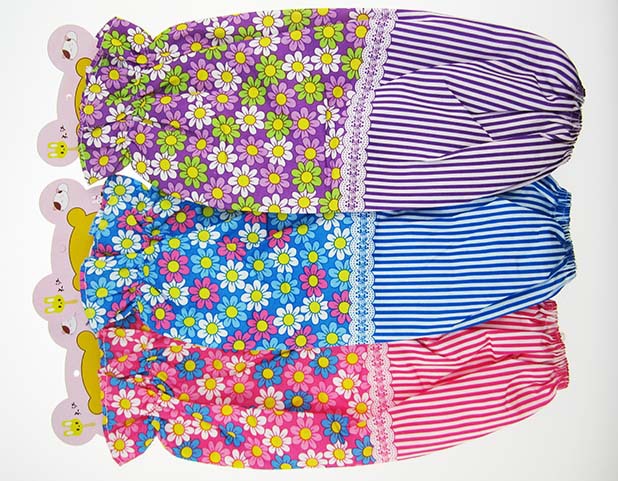 The new B1432 long-sleeved sleeves are available in multiple styles with over ten patterns. They are available at a 2-yuan store in Yiwu details Picture