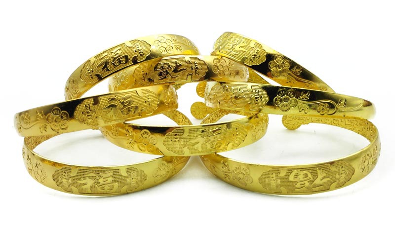A2735 large golden bracelet imitation gold wristband, 2-yuan 2-yuan store Opening Fortune gift in Yiwu Application Scenario
