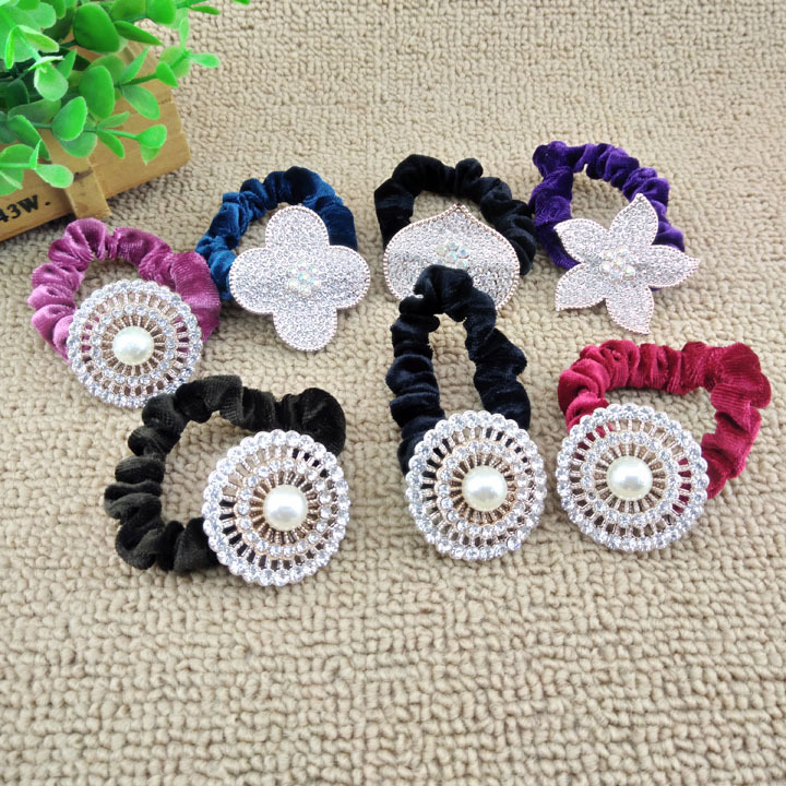 A2141 Full diamond velvet hair band, fabric updo, professional hair accessory, leather band, wholesale and distribution at a two-yuan store details Picture