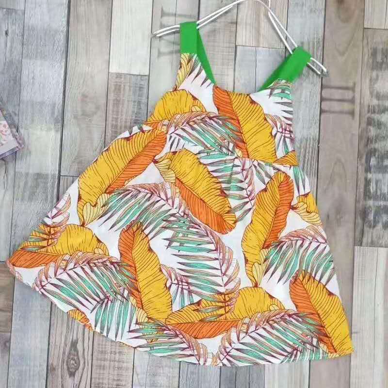 Summer children's clothing from street stalls, girls' halter dresses, children's dresses, cool cotton prints Application Scenario