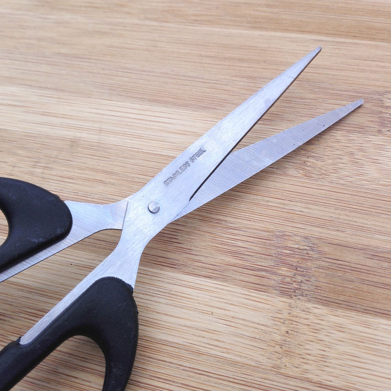E1222 160 scissors, student office scissors, hand scissors, art scissors, Yiwu 2-yuan 2-yuan store wholesale Application Scenario