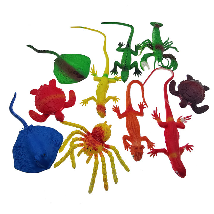 F1144 Crawling soft rubber animal mixed rubber fake snake pendant, street stall toy, scare toy, toy wholesale Item Picture