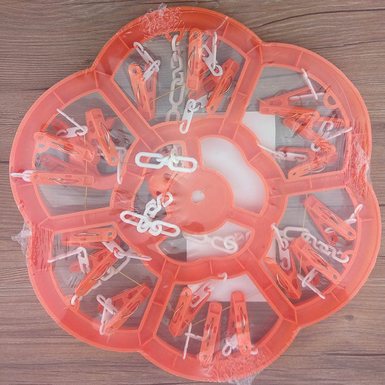 P1512 2028 Large Plum Blossom Clothes Hanger, plastic clothes hanger clips, garment clips, sock clips, Yiwu 2-yuan Department store Application Scenario