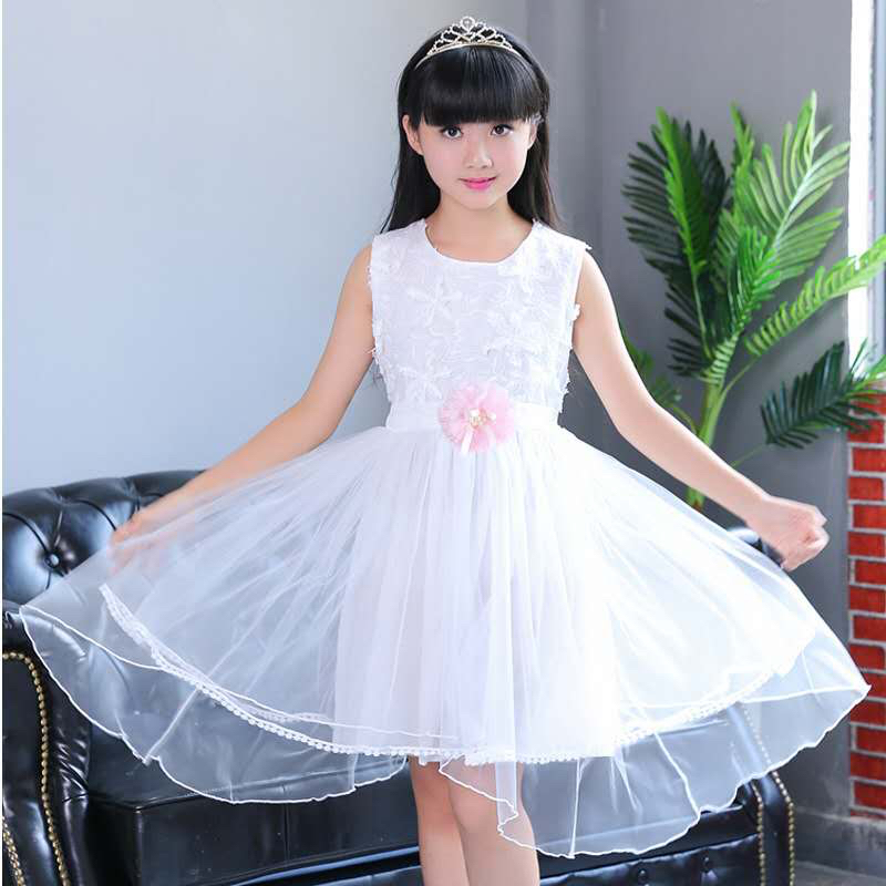 A princess dress for girls at street stalls, a mid-length, sleeveless, embroidered summer dress made of gauze cotton for children Item Picture