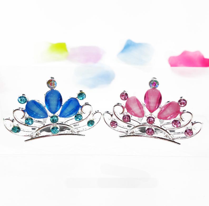 A2533 Glass Crown Comb Comb Accessories Yiwu 2-yuan Store 2-yuan Store Wholesale supply Application Scenario