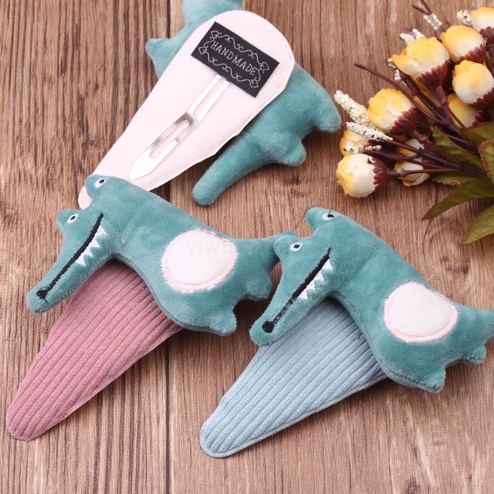 Korean Internet celebrity bb clip on the forehead, sunflower hair clip, cute side clip, bangs clip, girl face wash clip, headwear and hair clip Application Scenario