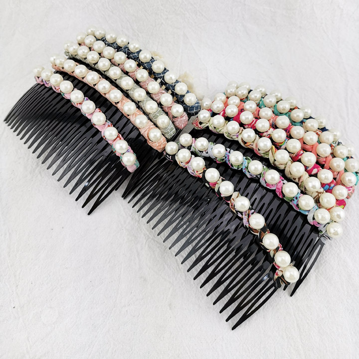 A3217 wrapped fabric pearl fashionable fork comb, hair accessory, head accessory, bangs clip, 2-yuan store supply in Yiwu Application Scenario