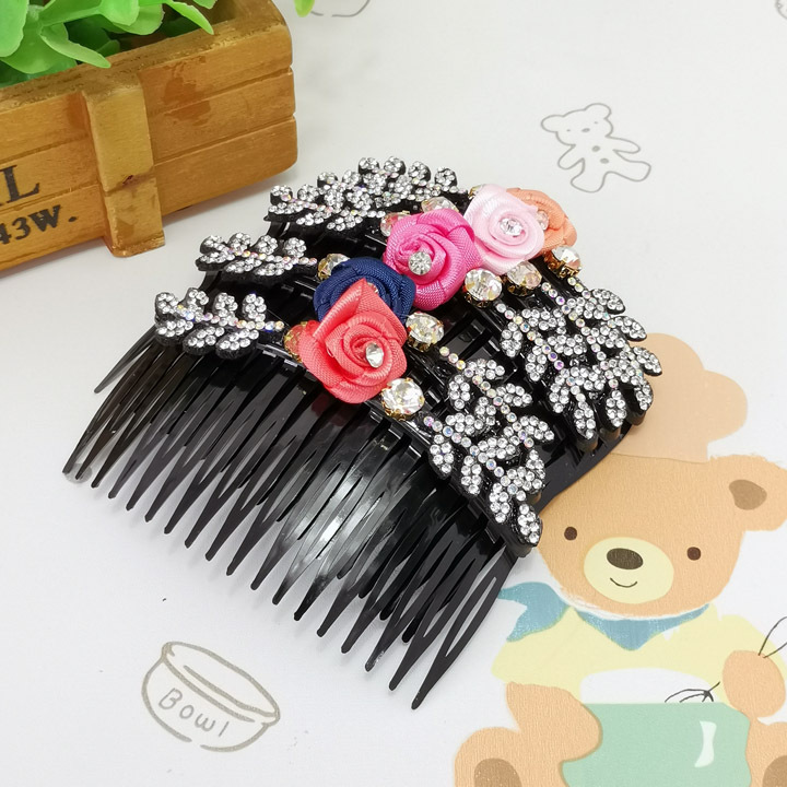 A2816 rose flower dot diamond fork hair comb, fork hair comb accessory, 2-yuan store, 2-yuan street stall, night market supply in Yiwu Application Scenario