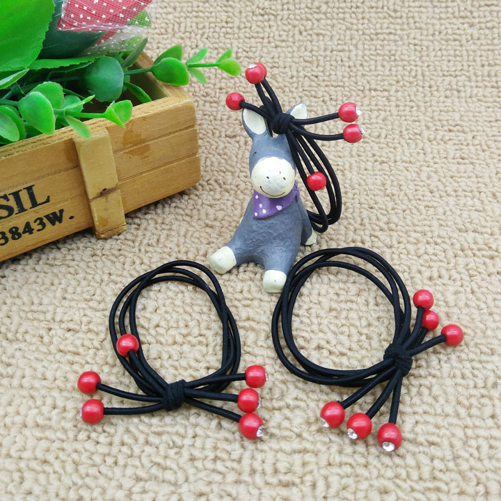 A2621 Point Diamond 6 Red Bean rubber Band Korean version hair tie wholesale Accessories Hair Band Rubber band 2-yuan store supply and distribution Application Scenario