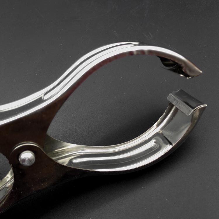 D1234 stainless steel large quilt clips, clothes drying clips, clothes drying clips, windproof clips, daily necessities wholesale at two-yuan store Specification image