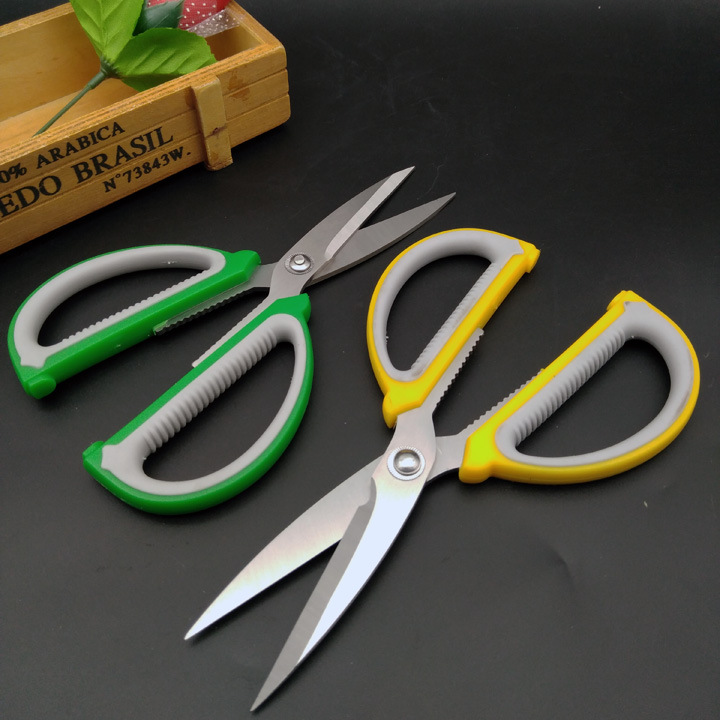 N3245D-26 civilian scissors, powerful scissors, student scissors, office scissors, daily necessities, 9.9 yuan supply in Yiwu Application Scenario