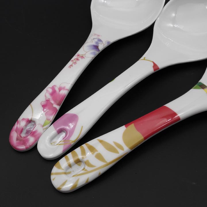D2432BD13 rice spatula, non-stick rice spoon, rice cooker spatula, rice pot, rice spatula two-yuan store wholesale and distribution Application Scenario
