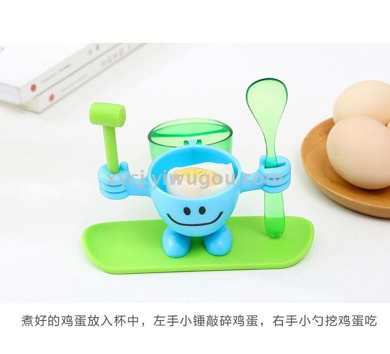 Creative plastic children's egg beater, egg cup, egg auxiliary cup Application Scenario