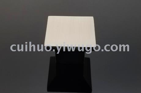 Factory direct sales of zinc alloy square handles, modern furniture cabinet handles, fashionable and simple handles