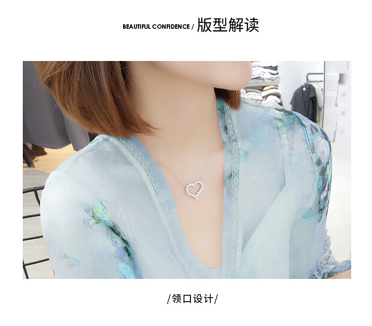 The 2020 new summer women's dress for the European station is a trendy and slimming chiffon floral print dress. It's a very ethereal vacation dress Application Scenario