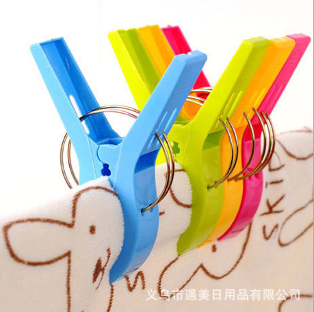 Modern, simple and universal daily necessities such as clothes clips, pants clips and storage clips, first-hand supply, hot-selling street stall supply Specification image