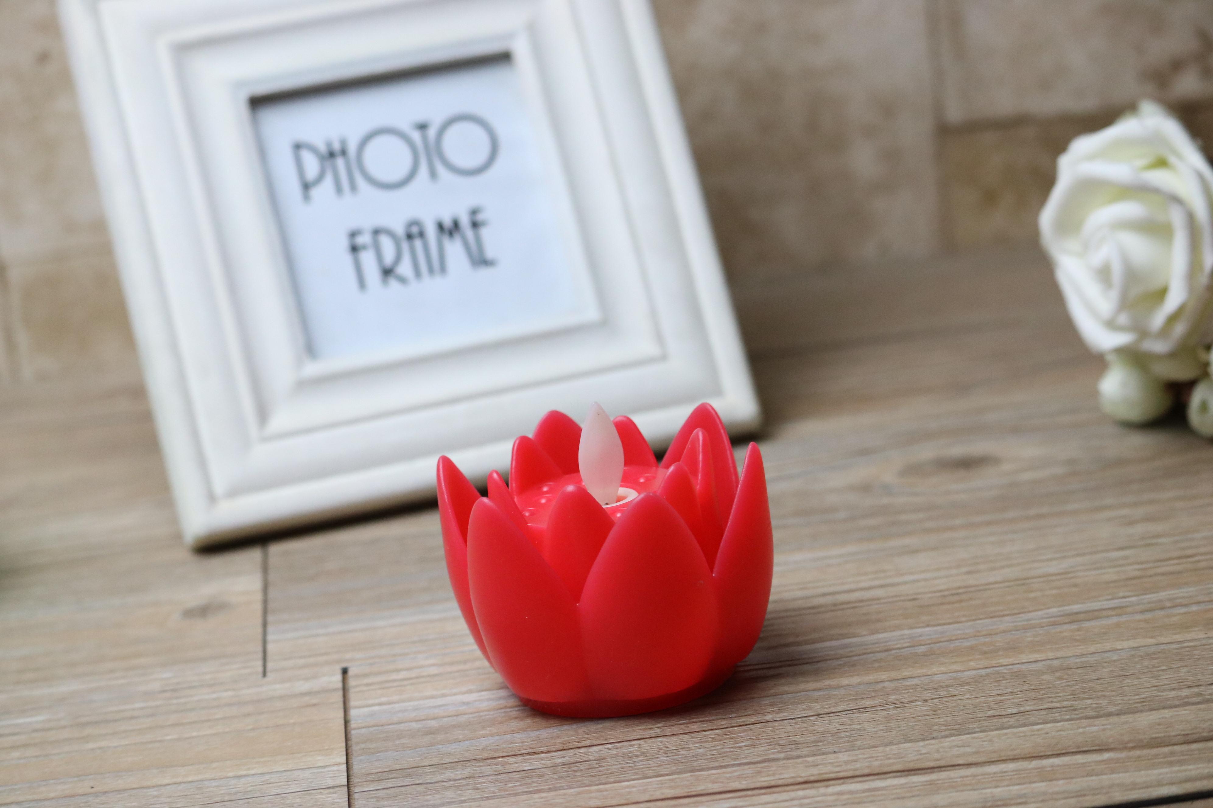 New creative direct-sale LED lotus simulation swinging candle for Buddha offering lamp, Buddhist eco-friendly smokeless electronic candle Item Picture