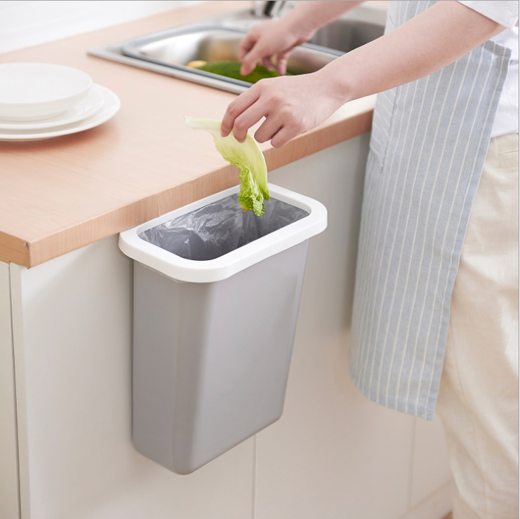 Gran tamaño simple cocina encimera cubo de basura puerta de gabinete colgante hogar cubos de plástico cubos de almacenamiento de cabecera details Picture