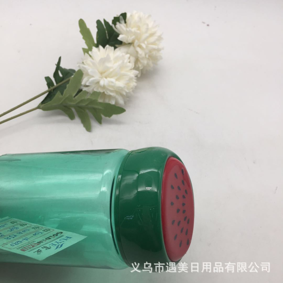 2020 nuevo creativo plástico sandía tapa copa copa de bebida para niños taza de agua de nivel ambiental fabricante al por mayor Application Scenario
