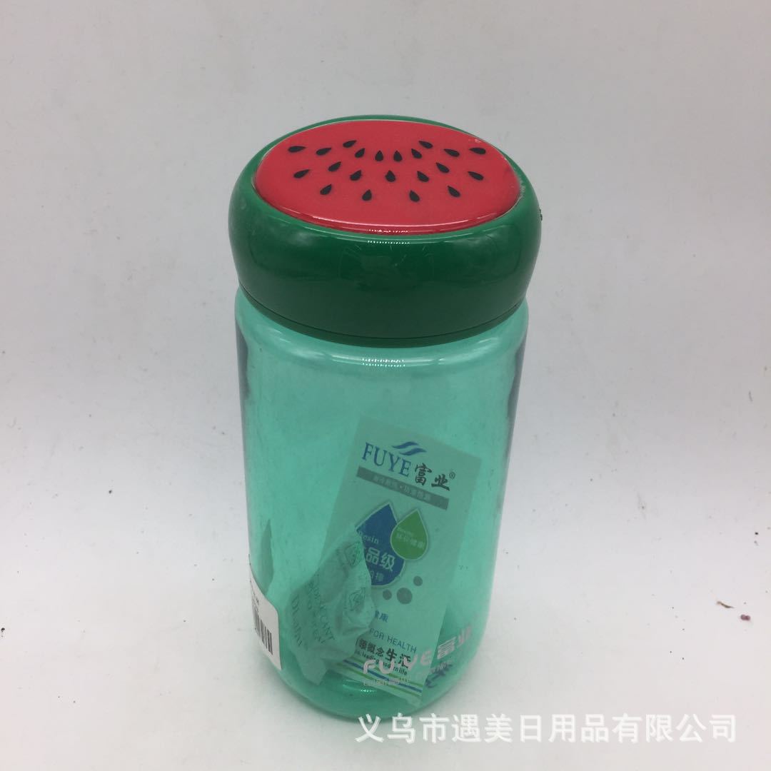 2020 nuevo creativo plástico sandía tapa copa copa de bebida para niños taza de agua de nivel ambiental fabricante al por mayor Item Picture