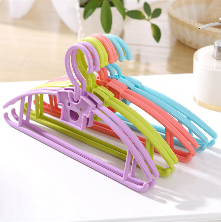 Modern and simple plastic daily necessities purple clothes hanger agency and franchise