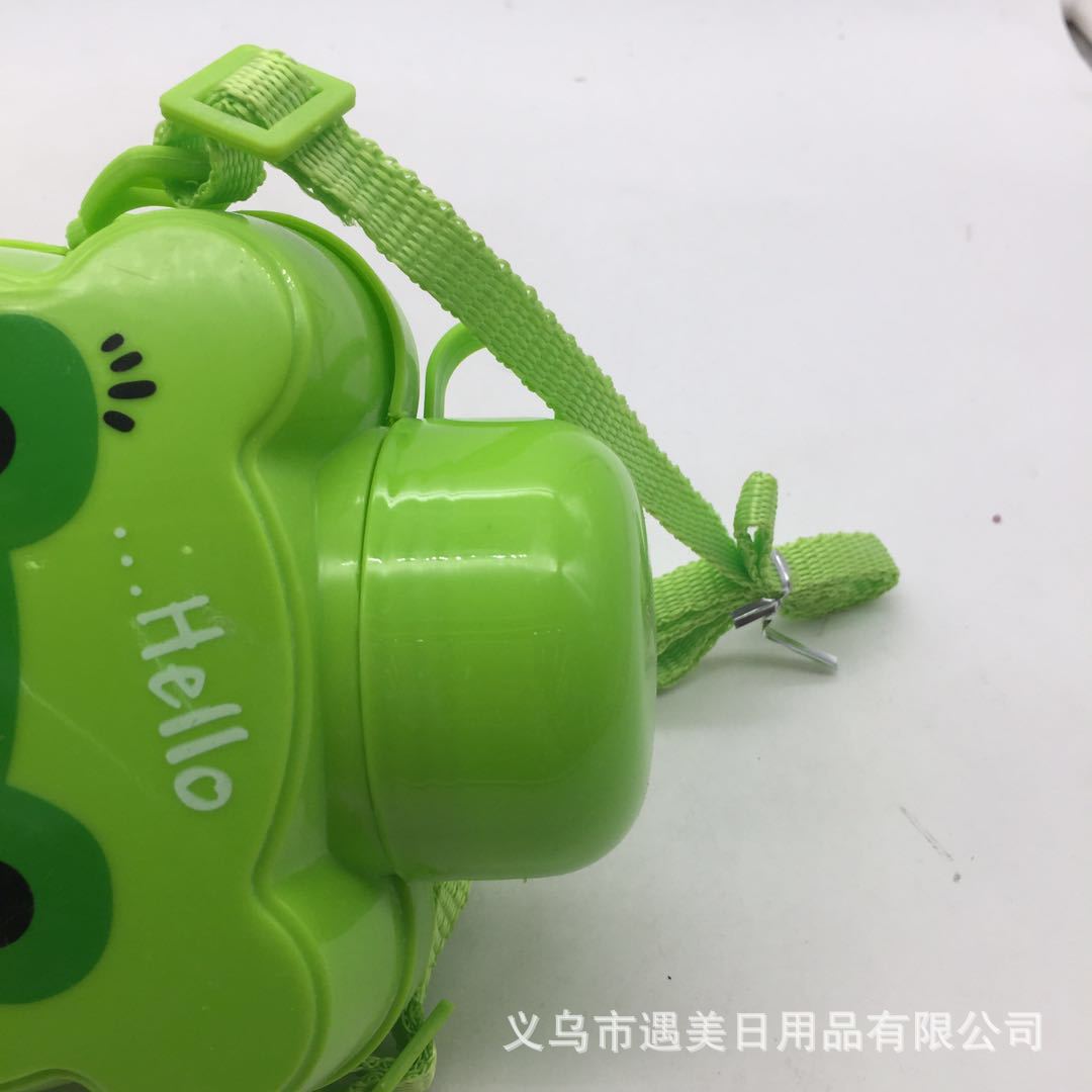 2020 nuevo estilo niños viaje taza moda influencer estudiante niños jarra taza de plástico fabricante al por mayor Item Picture