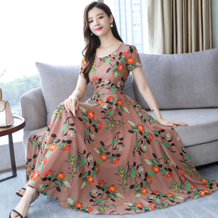 The 2020 new round neck short-sleeved slimming women's long dress with a large floral swing that reaches the knees and looks extremely ethereal details Picture