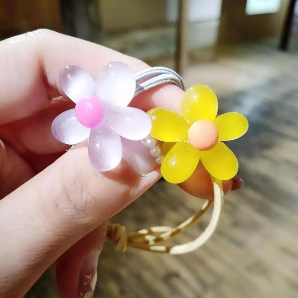 New glow-in-night small rubber band Korean-style cute flower hair tie, versatile hair tie, fluorescent rubber band hair band, children's hair accessory Specification drawing