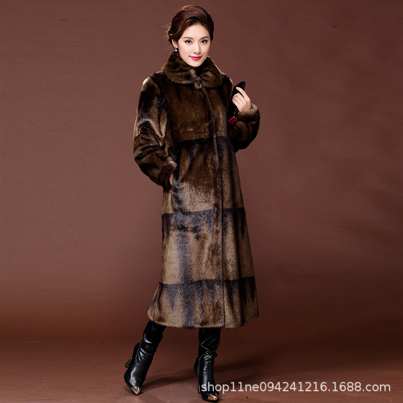 New winter faux fur coat, women's faux mink and mink velvet long fur coat, mom's large-sized extended coat