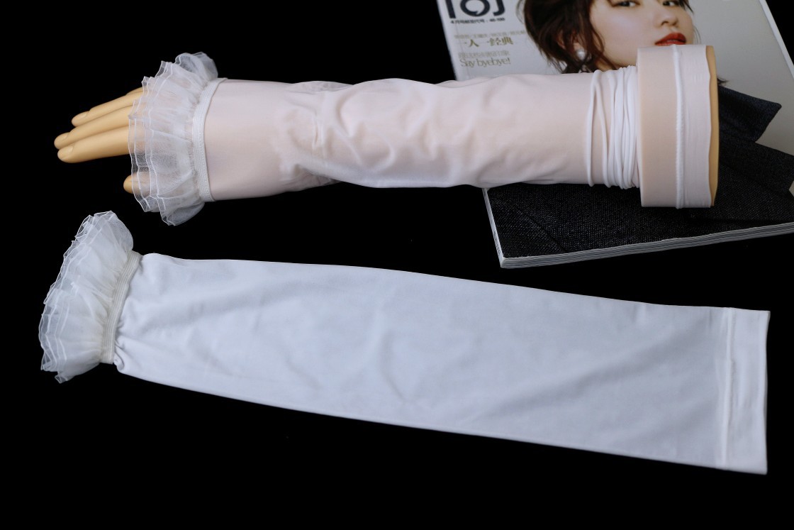 Long sun-protective arm sleeves for women, summer seamless ice silk hand sleeves, bubble sleeves, thin arm guards, thin style Application Scenario
