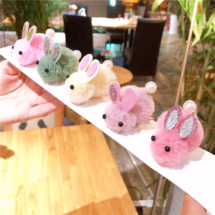 A new Korean version of a cute and adorable three-dimensional rabbit hairpin in a pearl-like style, a small fabric clip for girls, and a princess headpiece full figure