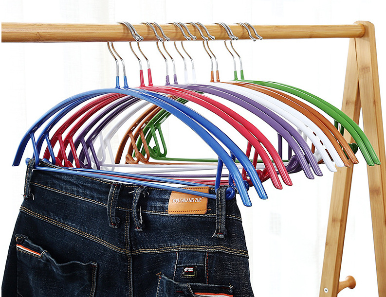 Wholesale of Chinese-style stainless steel daily necessities pink clothes hangers from manufacturers Specification image