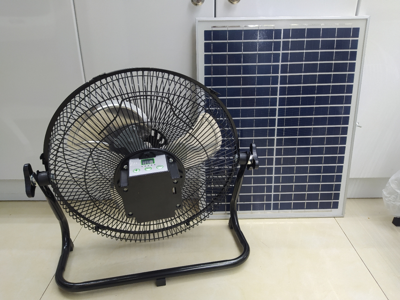 太阳能灯/太阳能风扇产品图