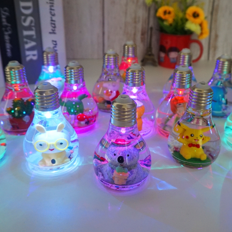 The new flash creative light bulb ornaments, cartoon student gifts, street stalls, scenic area souvenirs, succulent micro-landscapes are selling well full figure