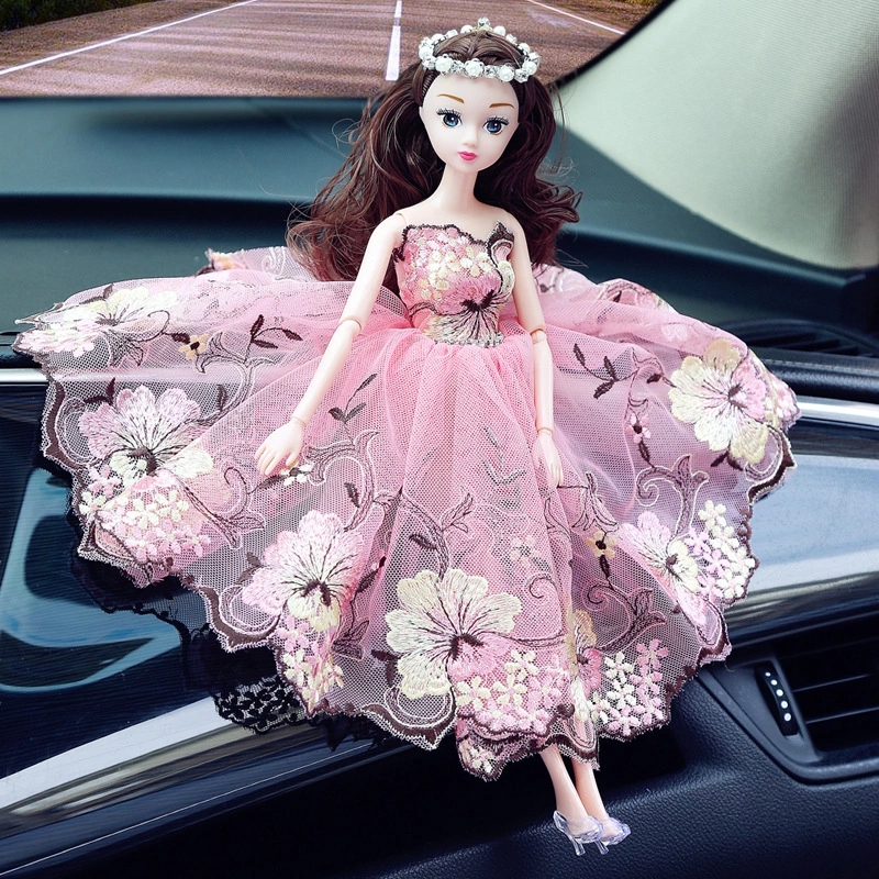Creative and cute car decoration, fashionable women's wedding dresses, cartoon dolls, handcrafted gifts, and heavy craftsmanship car ornaments Specification drawing