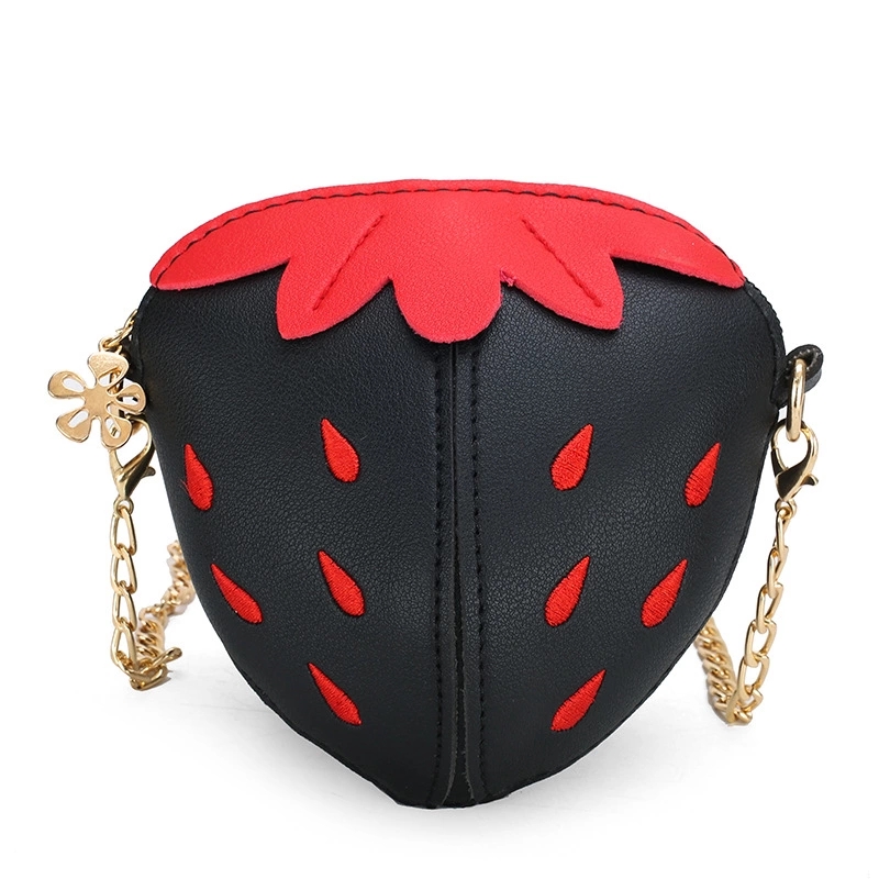 New children's strawberry mini crossbody bag, artistic, mini and cute coin purse, factory direct sales, girls' crossbody cute bag Application Scenario