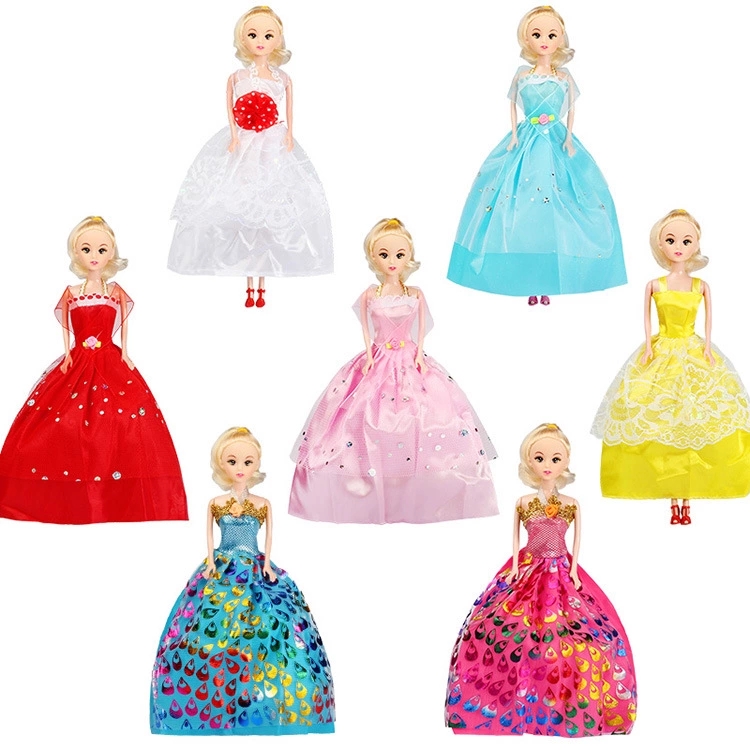 Barbie dolls, role-playing girl toys, kindergarten dance, and back-to-school graduation gifts are selling well at street stalls Specification drawing