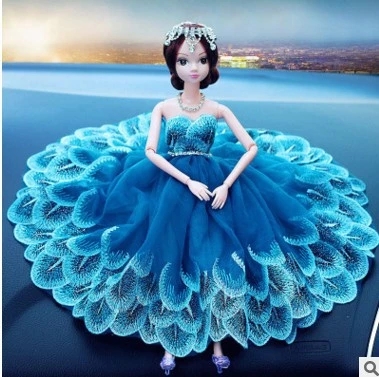 Creative and cute car decoration, fashionable women's wedding dresses, cartoon dolls, handcrafted gifts, and heavy craftsmanship car ornaments details Picture