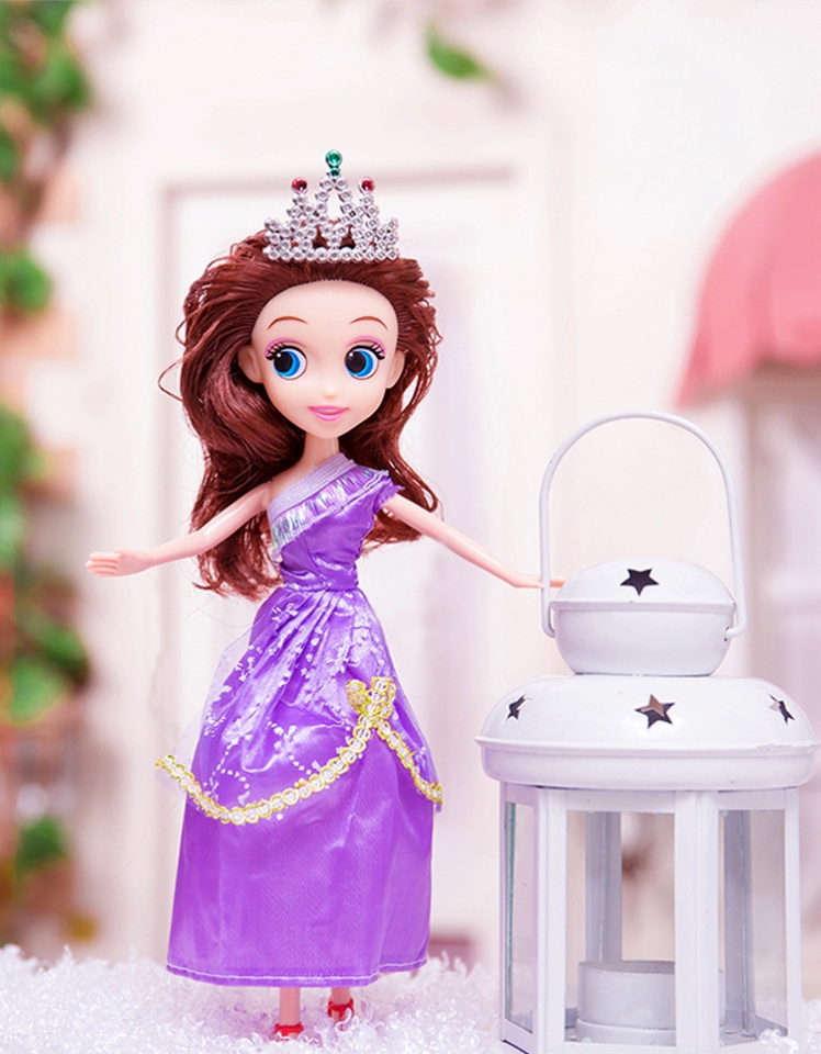 The street stall is selling 28CM small gifts. Girls play house, cute promise Barbie doll toy gift box for kindergarten details Picture