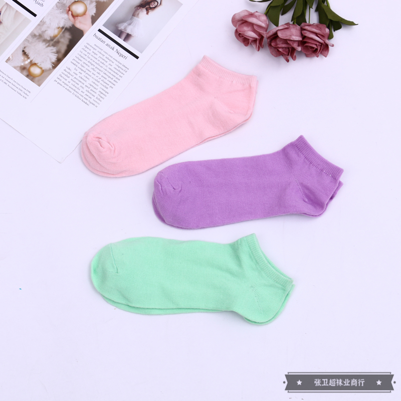 Candy-colored short socks, summer light-mouth polyester-cotton thin boat socks, Japanese-style fresh short socks, women's boat socks, solid-colored short socks Application Scenario