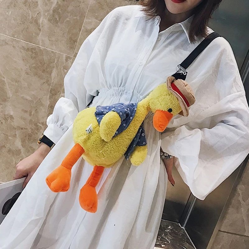 The 2022 new creative ins plush women's crossbody bag, plush puppy bag, and energetic duck bag are selling well details Picture