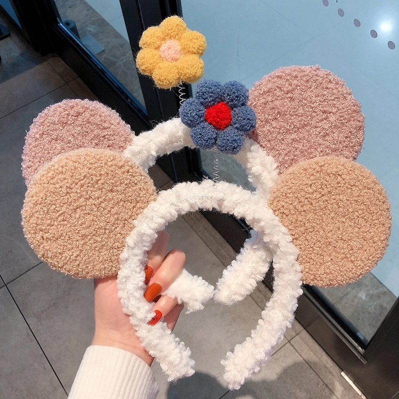 New cute and super adorable Mickey Mouse cartoon little flower hair band for women, funny ear hair band Application Scenario