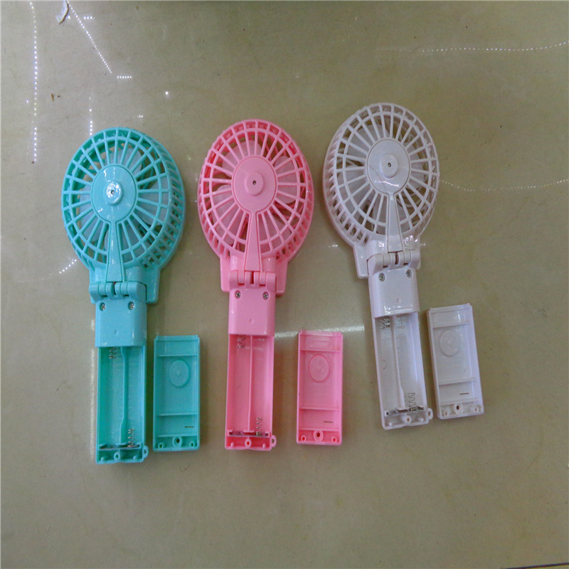 Mini portable small handheld fan, dormitory, student bed, office, folding battery model fan factory direct sales Application Scenario