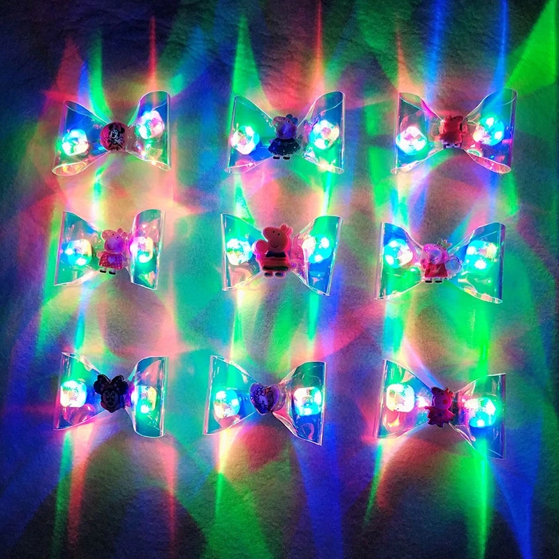 The new bow Led illuminated hair clip, reflective surface hair clip, children's accessories, headwear, illuminated hair clip is popular at street stalls Item Picture