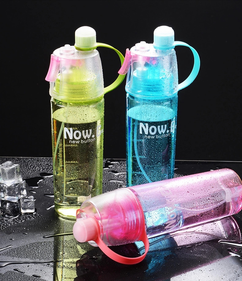 Factory direct sales of new sports spray water cups, plastic outdoor water bottles, cooling and replenishing water bottles, creative gift spray cups Item Picture