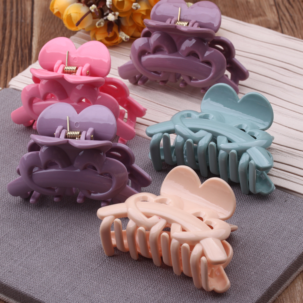 2-yuan store accessories, bath clips, large, medium and small size grabbers, shower hair clips, Korean hair accessories, acrylic bath Specification image