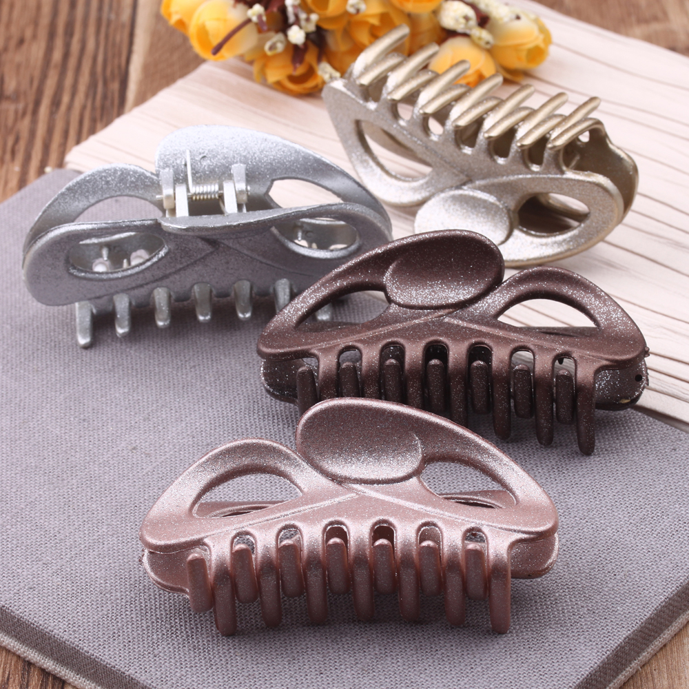 2-yuan store accessories and headwear, Korean version matte medium-sized gripper, half hair claw, bath and grooming hair claw Specification image