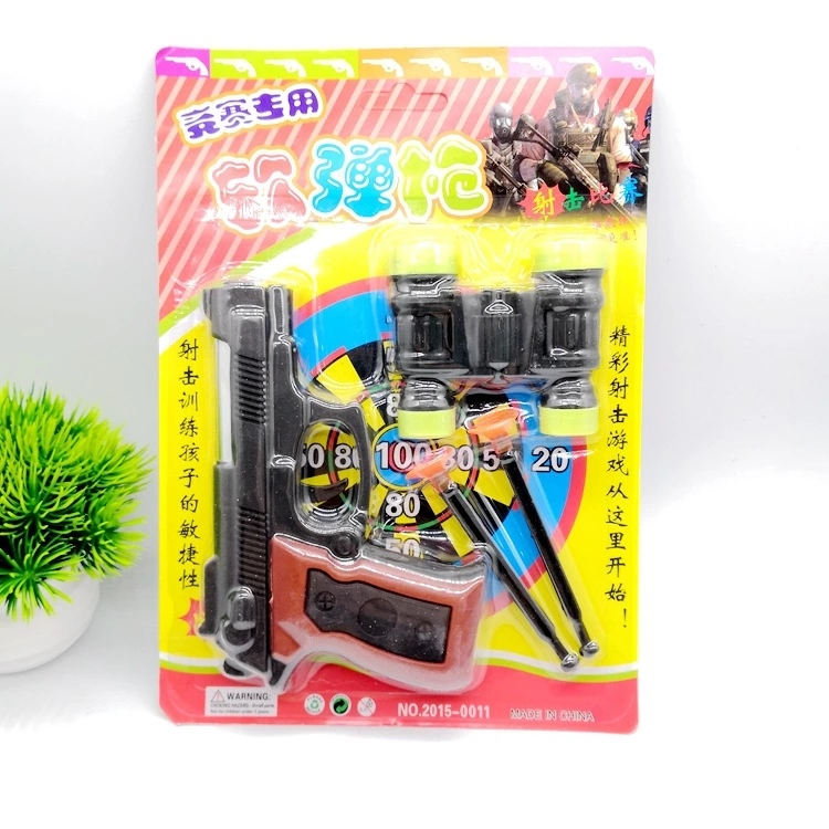 A new type of children's soft bullet gun toy is selling well at the street stall. It comes with a set of soft bullet guns, suction cups and telescopes full figure