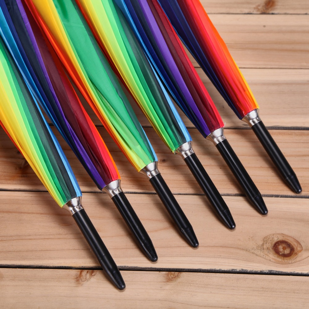 Factory direct sales: 16-bone gradient color straight pole rainbow umbrella, automatic long-handled windproof umbrella, creative advertising umbrella Application Scenario
