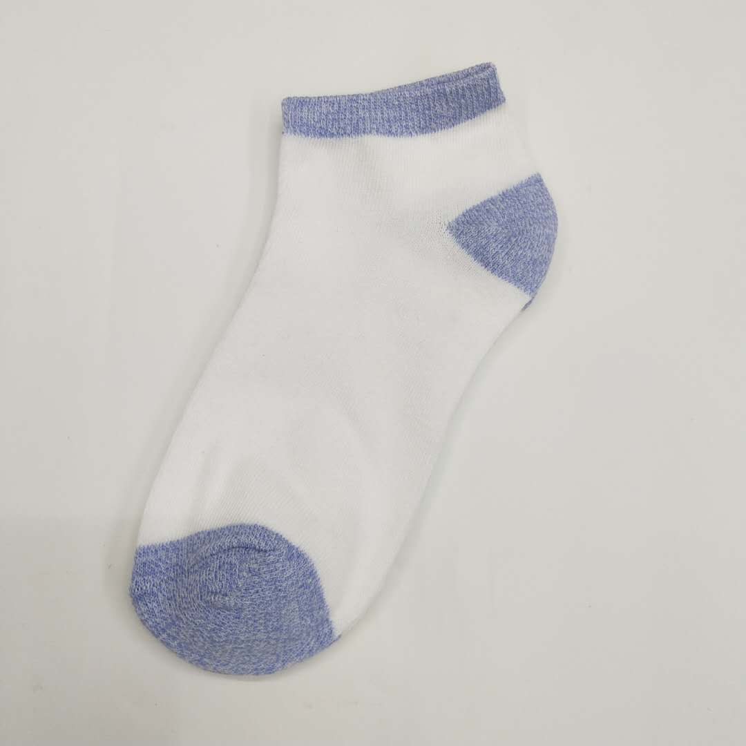 Limited edition boxed women's boat socks are on sale details Picture